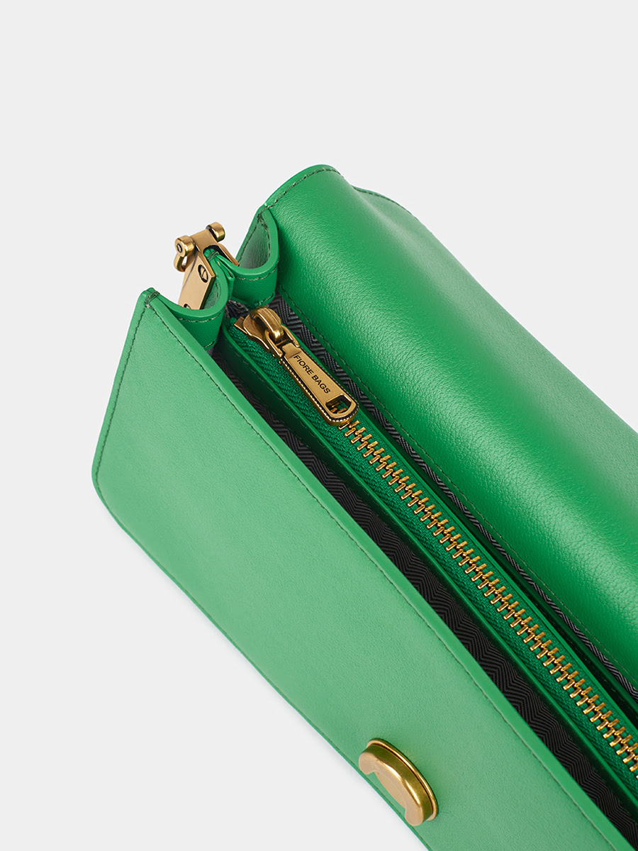 Классическая кожаная сумка Amelie цвет травяной
